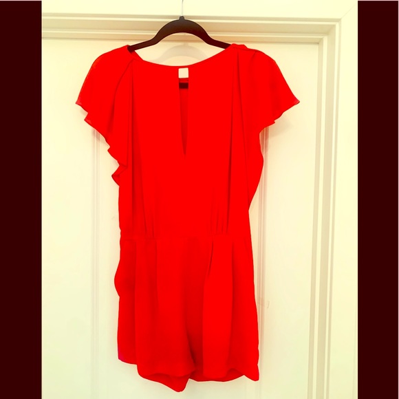 BCBGMaxAzria Dresses & Skirts - BCBG size XS Romper